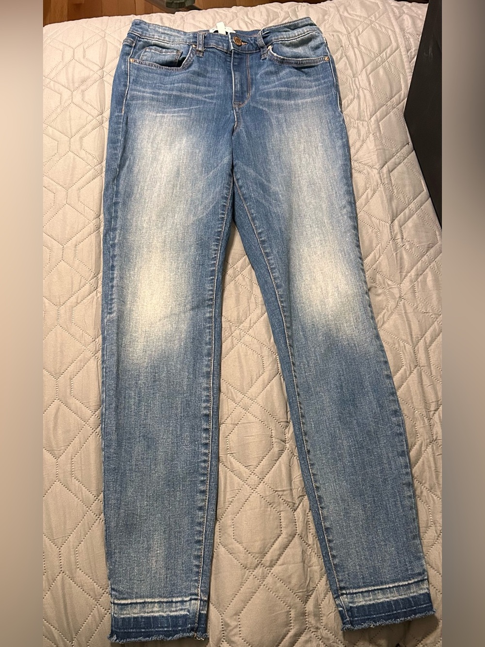 William Rast Blue Sculptured Highrise, Size 28